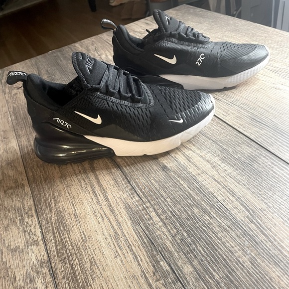 Nike Other - Youth AirMax 270